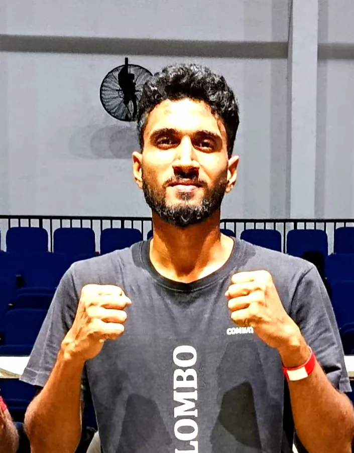 MMA Colombo athlete competing